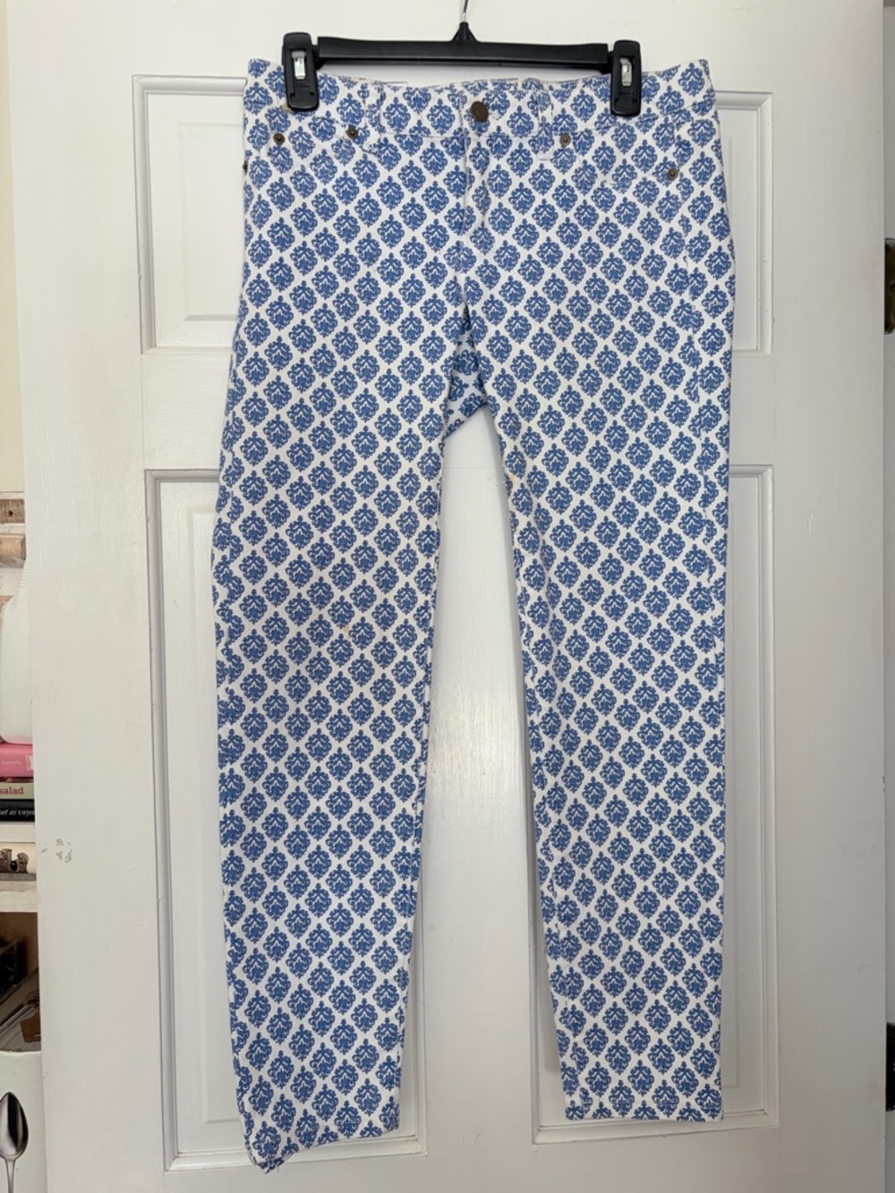 Vineyard Vines, size 0 Blue and White Printed Slim Pants